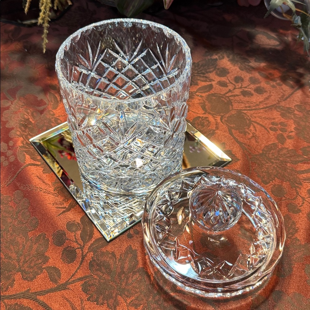 Taunton Vintage Crystal Glass Jar with Lid (Biscuit Barrel) 24% Lead crystal - Picture 4 of 13